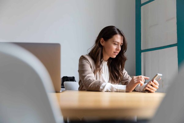 The emergence of mobile e-commerce